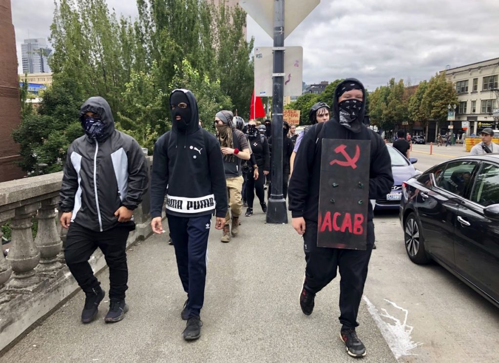 Portland Mayor Says Protests Were ‘Largely Peaceful’ as Videos Show Antifa Assaulting People