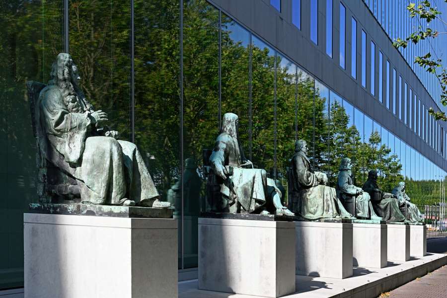 Dutch Supreme Court rules doctors can euthanize dementia patients