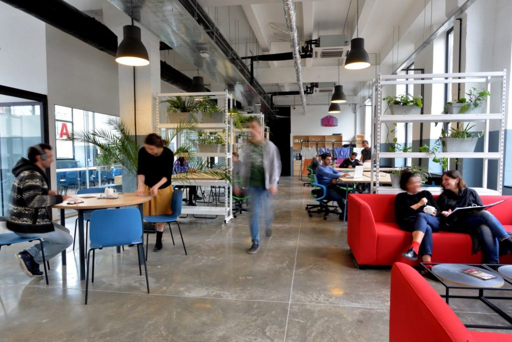 Government Offers Foreign Freelancers Opportunity to Work Remotely from Georgia