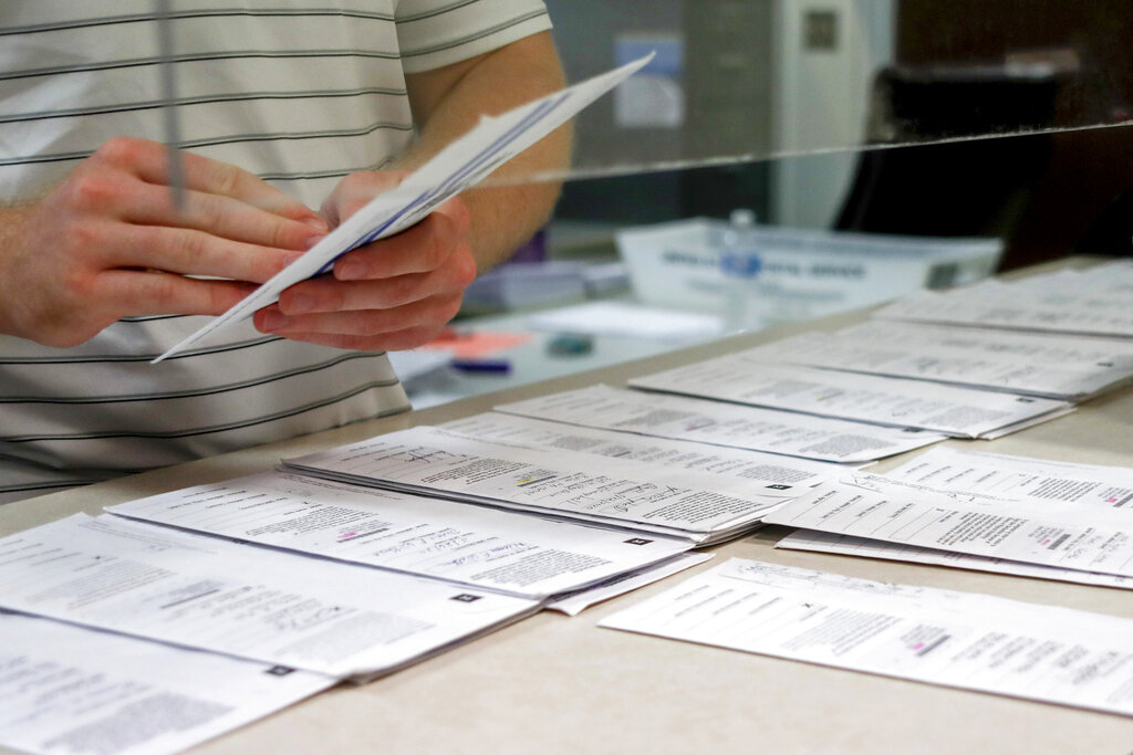 USPS Sends Inaccurate Voting Info. To Utah, Nev. Voters