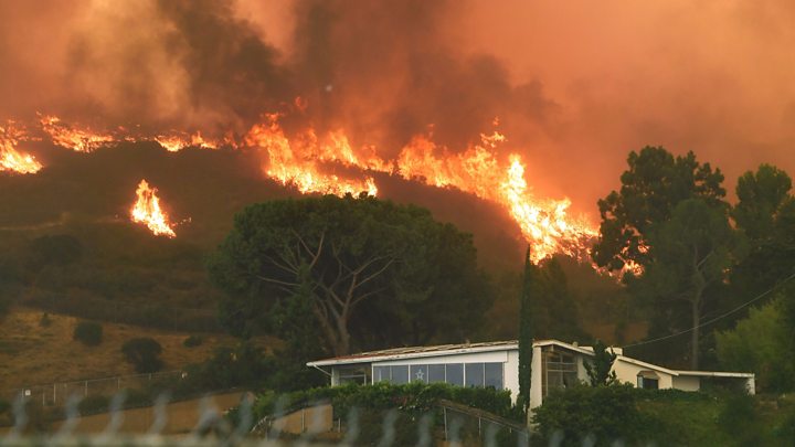500,000 people forced to flee wildfires in Oregon as federal officials investigate potential mass arson