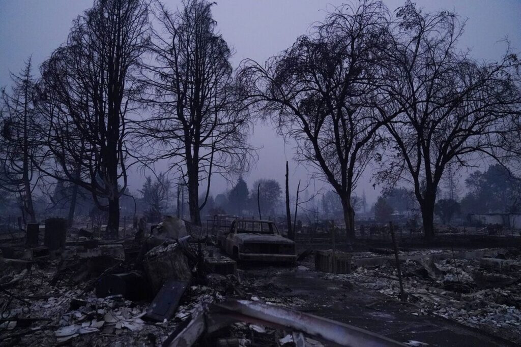 Man arrested, charged with arson in connection with southern Oregon fire