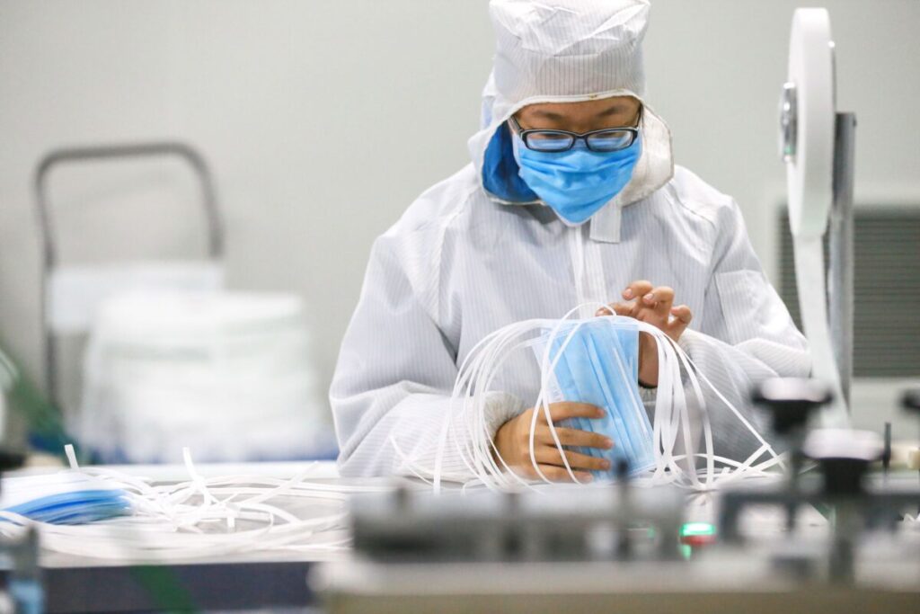 Chinese Authorities Set Strict Quarantine Rules After Outbreak in Coastal City