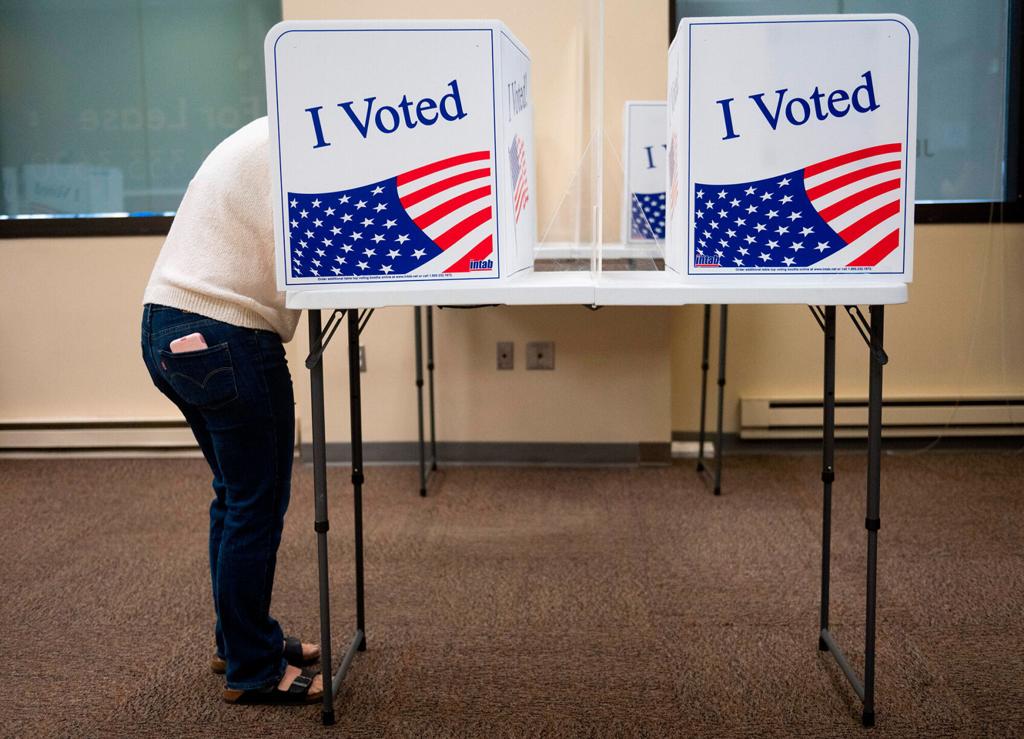 Florida man who tried to get ballot for dead wife charged