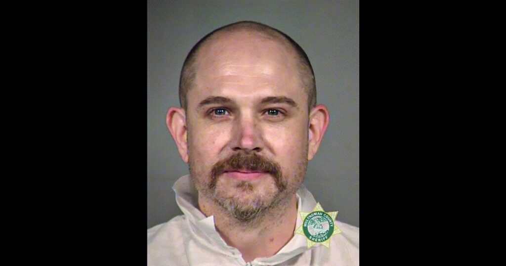 Portland Police Officer Ambushed: Suspect Smashed Car Window, Sprayed Pepper Spray Inside