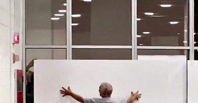 Detroit Absentee Ballot Counting Chaos, Blocked Windows and Observers