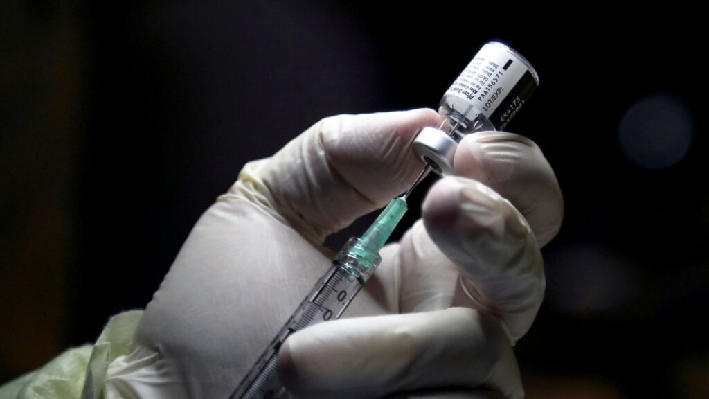 Suspicions grow that nanoparticles in Pfizer’s COVID-19 vaccine trigger rare allergic reactions