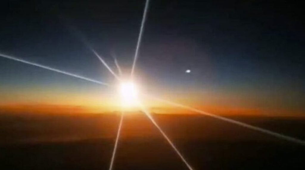 Huge ball of fire explodes in the dark sky changing night into day over China (video)
