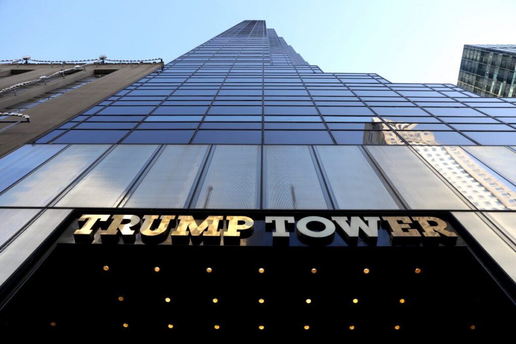 Manhattan DA Subpoenas Tax Agency in Criminal Probe Into Trump Organization: Report