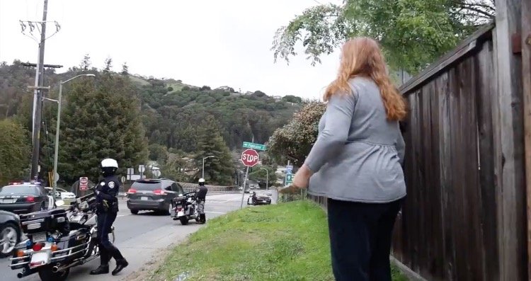 Virtually No Supporters Show Up to Greet 81 Million Vote Recipient Kamala Harris as She Returned to Her Hometown of Oakland For First Time Since Inauguration (VIDEO)