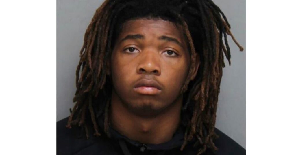 Report: College Football Player Admits to Beating Man in Man's Home; Lawyer Blames Victim, Who Died After Being Left Broken and 'Gurgling'