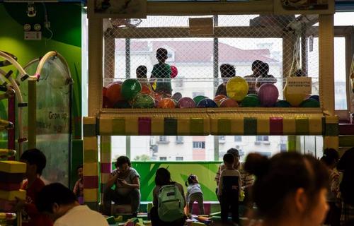 China Allows Families To Have Up To 3 Children Amid Dramatic Drop In Birth Rates