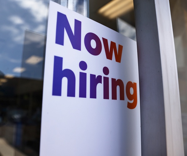 Only 10 Percent of Unemployed Workers Urgently Seeking Jobs: Survey