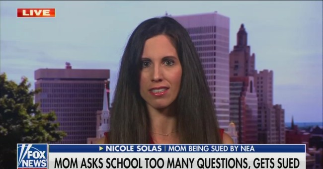 A Teacher's Union is Suing a Mother For Repeated Attempts to Know What Her Kindergartener is Learning