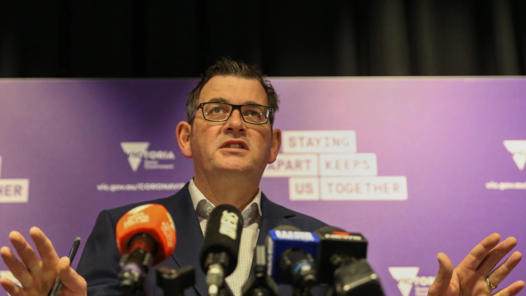 Andrews bans people from removing masks to drink outdoors