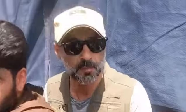 “Go to Hell, Biden!” – Afghans Curse Joe Biden after Infants Are Abandoned by their Parents Outside Kabul Airport (VIDEO)
