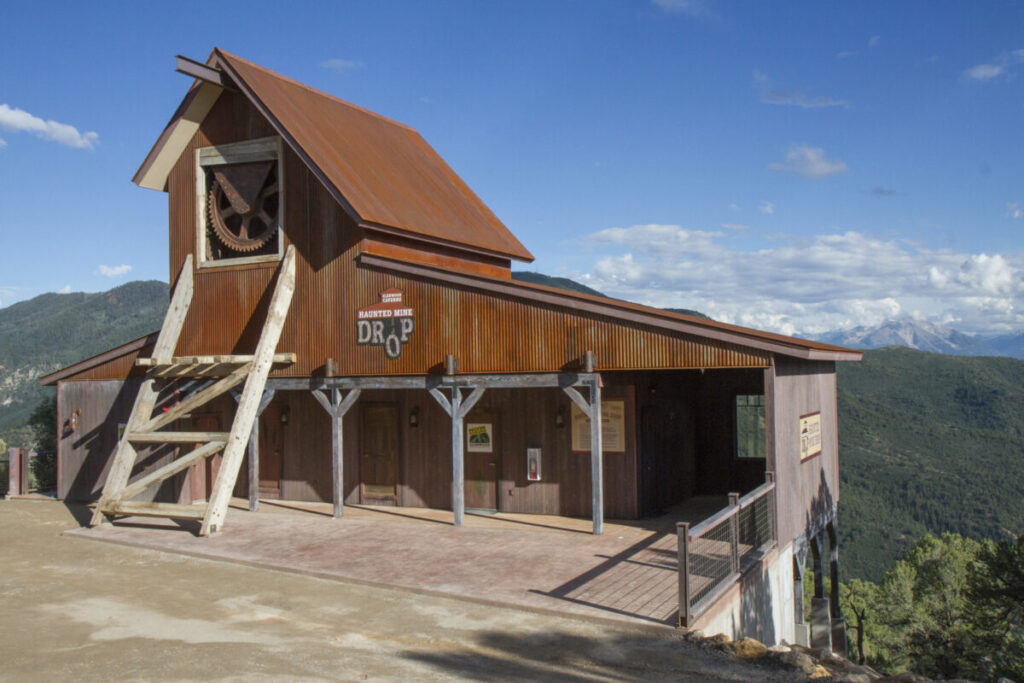 Report: Girl Wasn’t Buckled in Before Fatal Theme Park Fall
