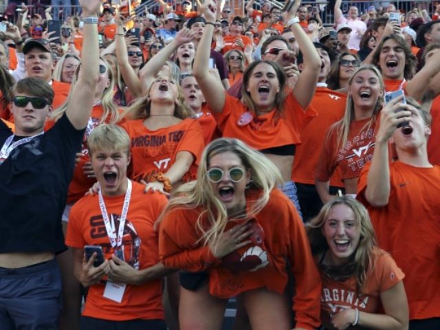 Rex Chapman Outraged by ‘COVID-Bowl’ Crowd at Virginia Tech
