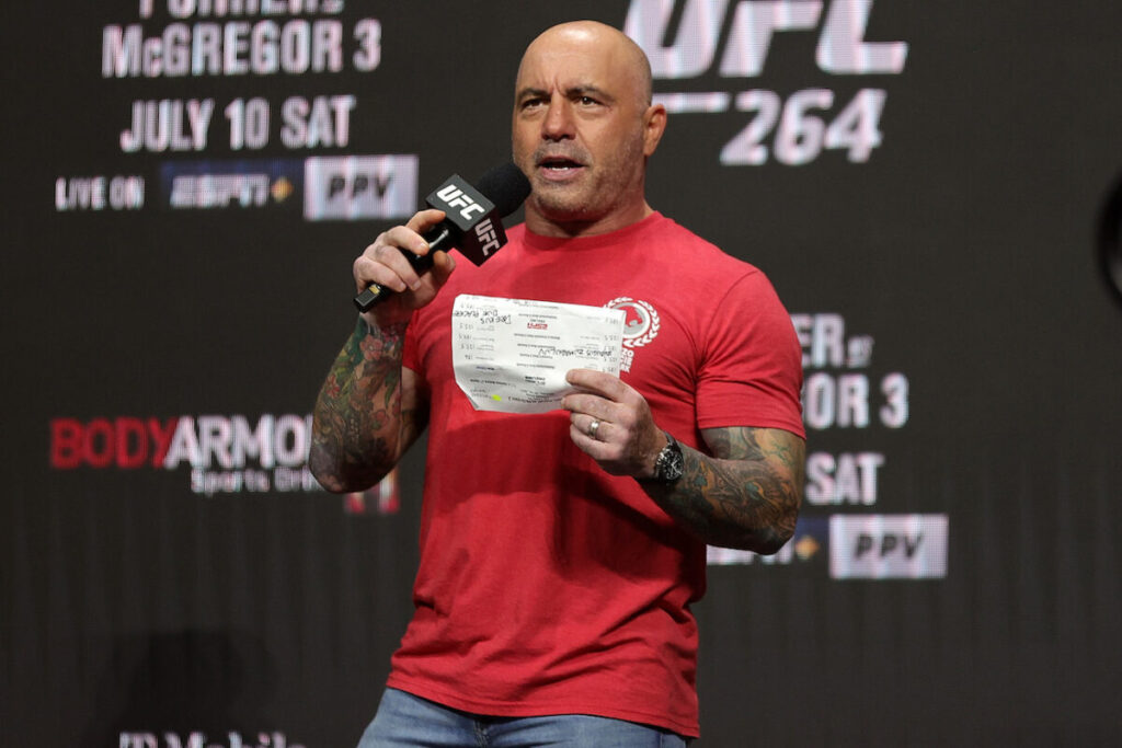 Joe Rogan Gives Update After COVID-19 Diagnosis