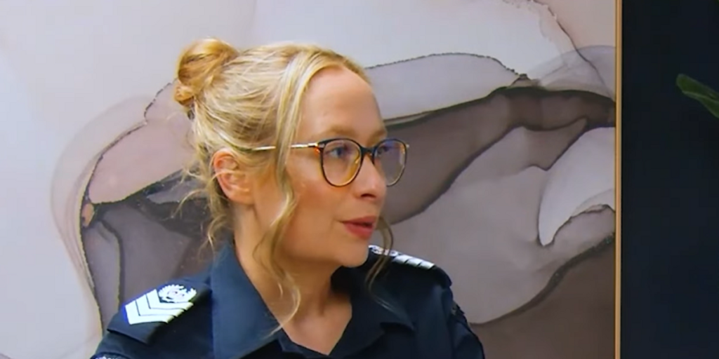Senior Australian police officer sensationally quits during interview, says 'vast majority' of cops don't believe in COVID orders