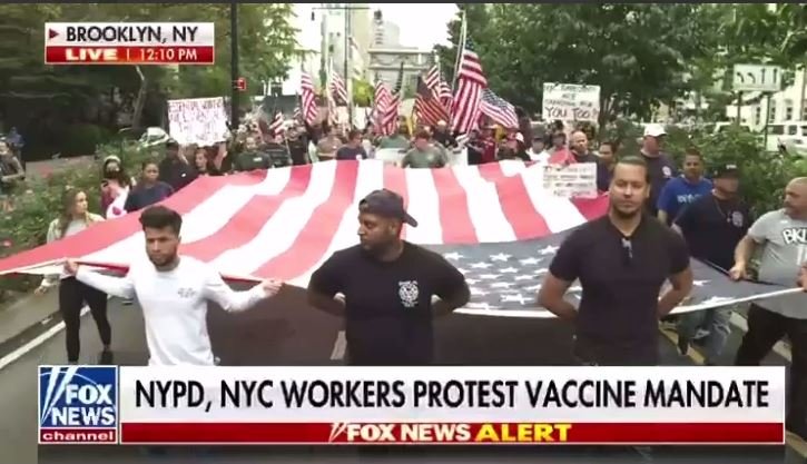 HISTORIC PROTEST AGAINST BIDEN VAX MANDATES — Thousands of NYC Municipal Workers March Across Brooklyn Bridge Shocking Elites (VIDEO)