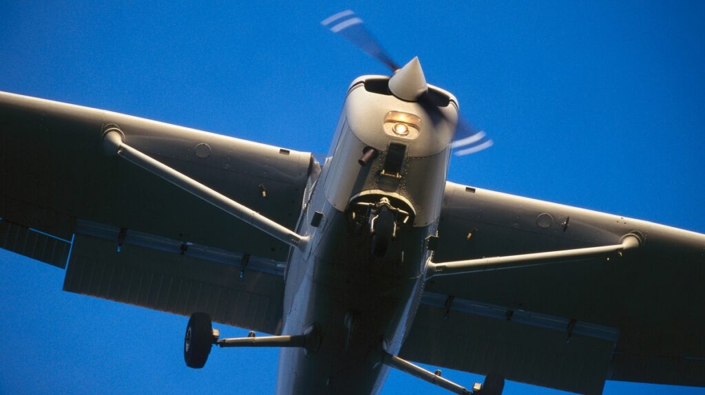 Woman Allegedly Hacked Flight School, Cleared Planes With Maintenance Issues to Fly