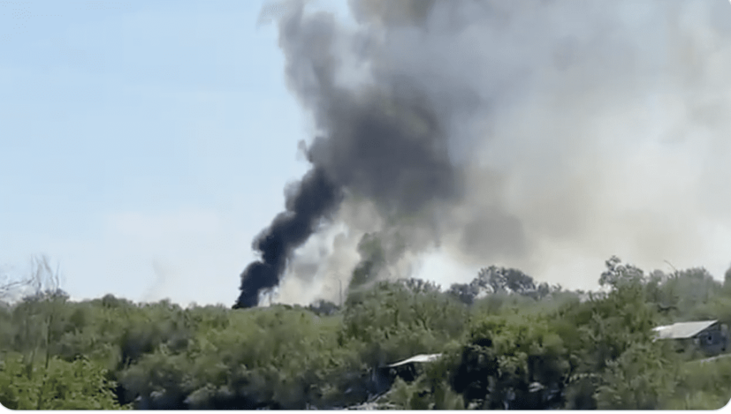 “Holy sh*t!”...Suspected Cartel Machine Gun Fire Being Shot Into the U.S. from Mexico [Video]