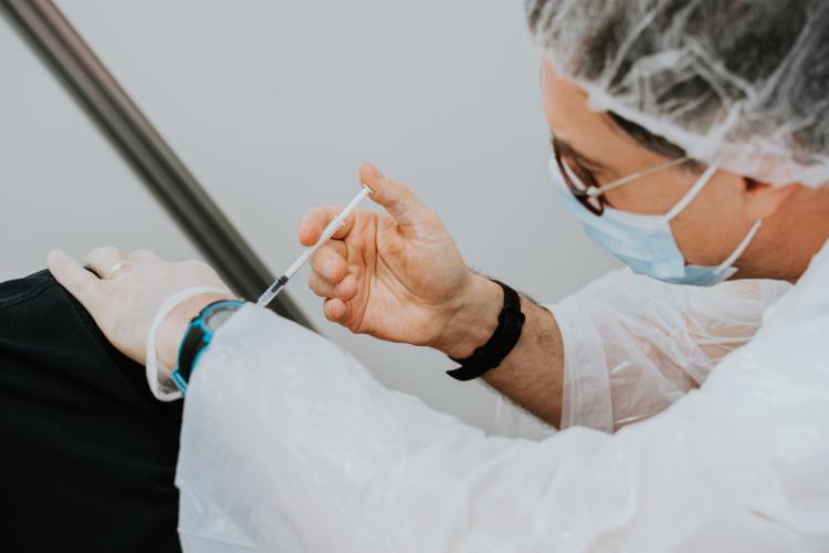Why the Pandemic Will Not End: Mass Vaccination Fails