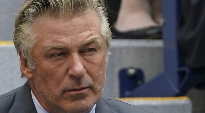 Alec Baldwin Back to His Hostile Self