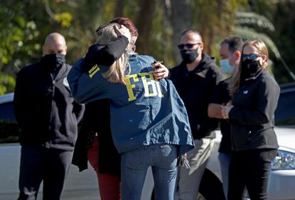 Former FBI agent: SWAT Team Raids on Homes of Non-Violent Patriots is to Intimidate the American People