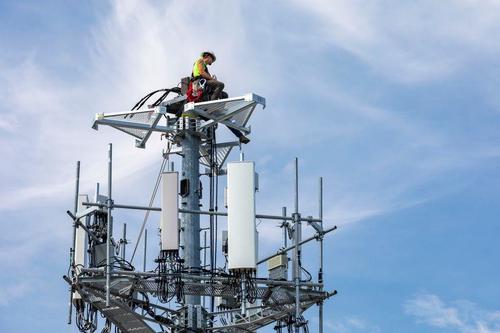 AT&T, Verizon Delay 5G Rollout After FAA's Flight Safety Warning