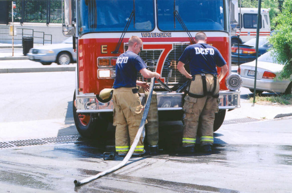 Unvaccinated D.C. Firefighters Work Overtime During Holidays to Cover Vaccinated Out With COVID; City Still Threatens Unvaccinated With Mandate