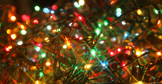 Mexican Man Beaten to Death in Chicago While Putting Up Christmas Lights