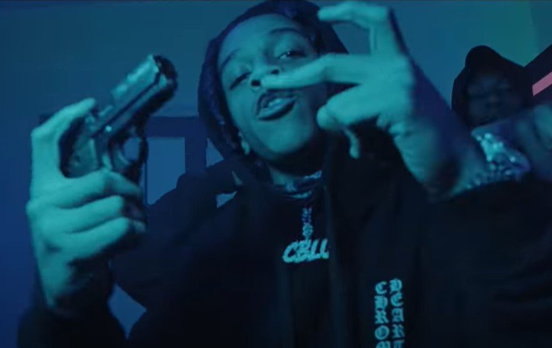 NYC Teen Rapper Who Shot Police Officer Walks Free from Jail After Posting Bond 10 Days After Shooting — Cut a Video on Jan. 2 Flashing His Gun (VIDEO)
