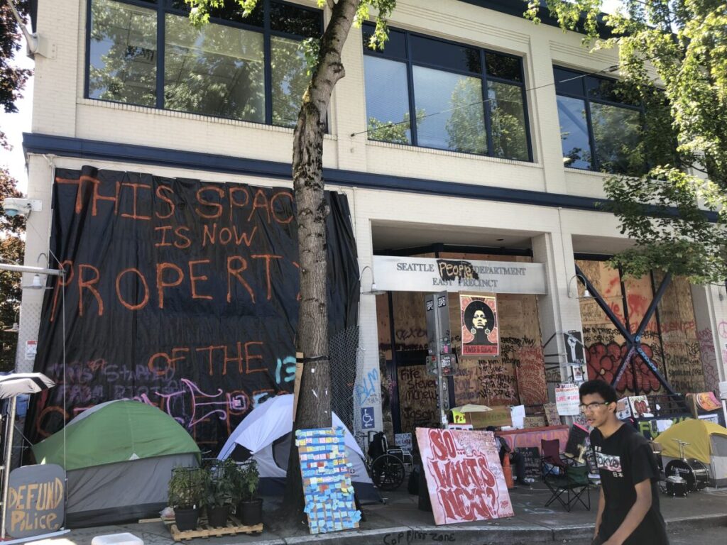 Seattle Police Officers Falsified Reports About Proud Boys Moving Toward ‘CHOP:’ Watchdog
