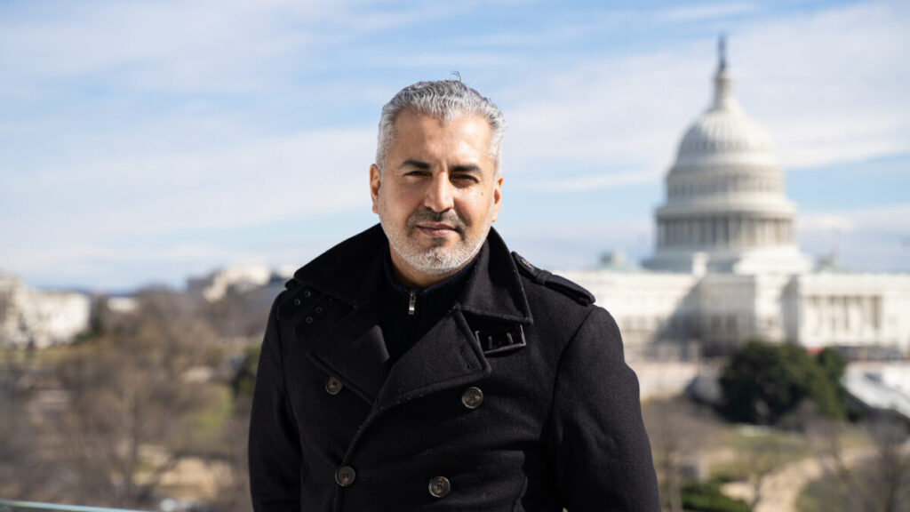 Former Islamic Extremist: Elites Using Radicalization Techniques on Population