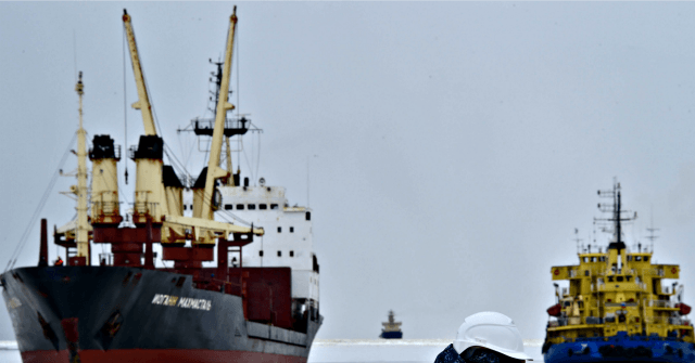 U.S. Crude Oil Imports from Russia up 40.6% Under Biden Compared to Trump