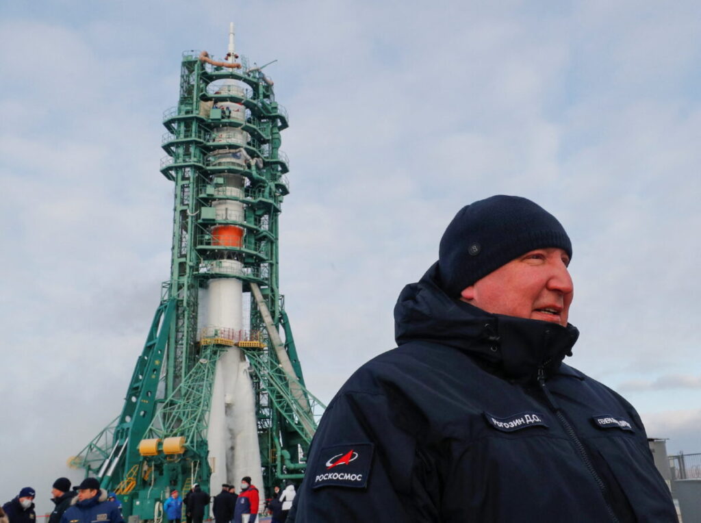 Russia to End International Cooperation on Space Station Unless Sanctions Lifted
