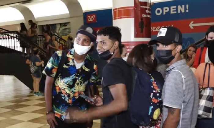 Third Bus Full of Illegal Immigrants Arrives in DC Courtesy of Texas