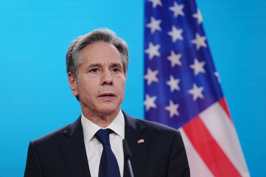 Blinken Signs Agreement on Migration Cooperation With Panama