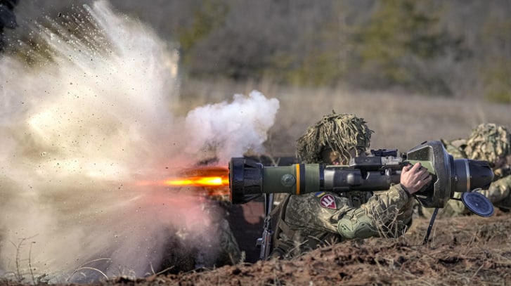 US Fears Ukraine Arms BLACK HOLE - Admits Kiev Information Operation