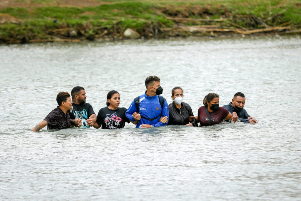 EXCLUSIVE: Border Patrol Using Rare ‘Parole’ Exemption to Quickly Release Tens of Thousands of Illegal Aliens Into US