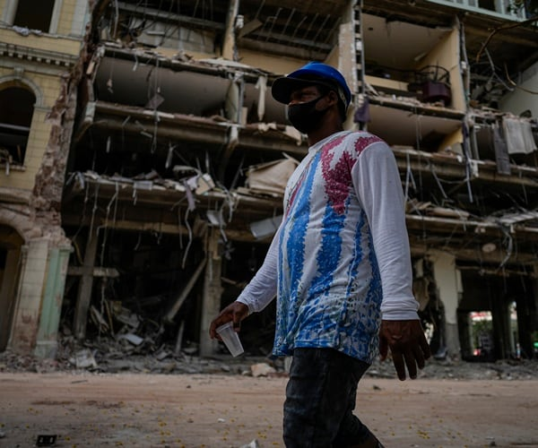 Havana Hotel Toll Rises to 30; Dogs Search for Survivors