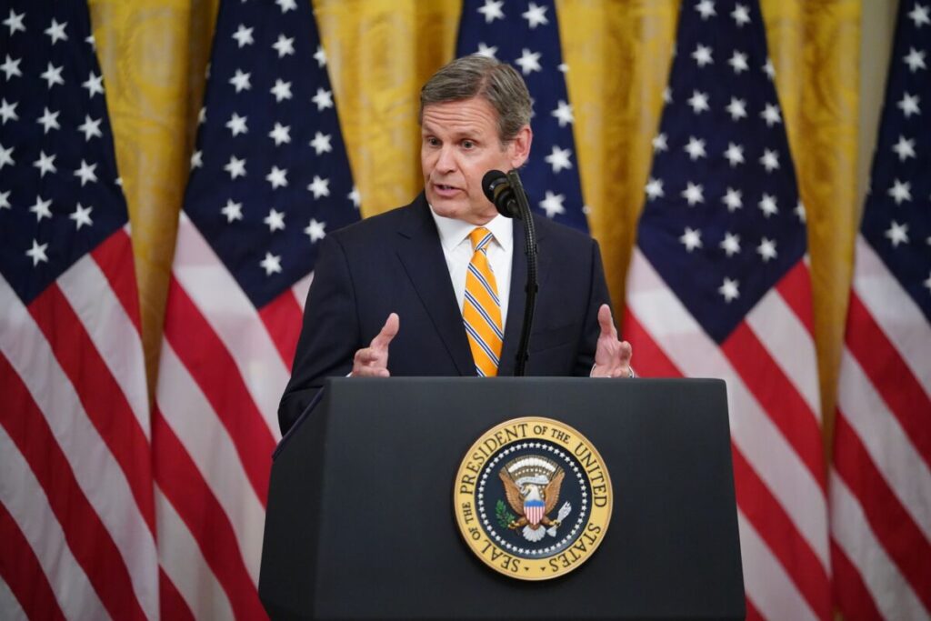 Tennessee Governor Signs Executive Order to Enhance School Safety, Calls for ‘Single Point of Entry’