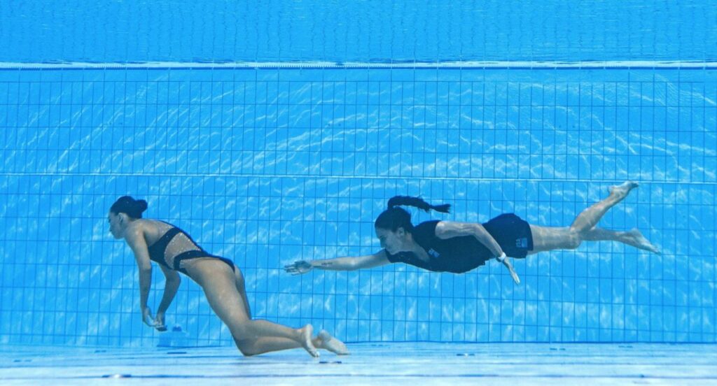 US Swimmer Anita Alvarez Rescued by Coach After Fainting in Pool at World Aquatics Championships