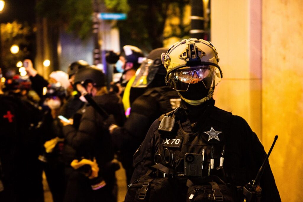 Rioters Smash Windows, Write Graffiti Threats During Roe v. Wade Protests in Portland