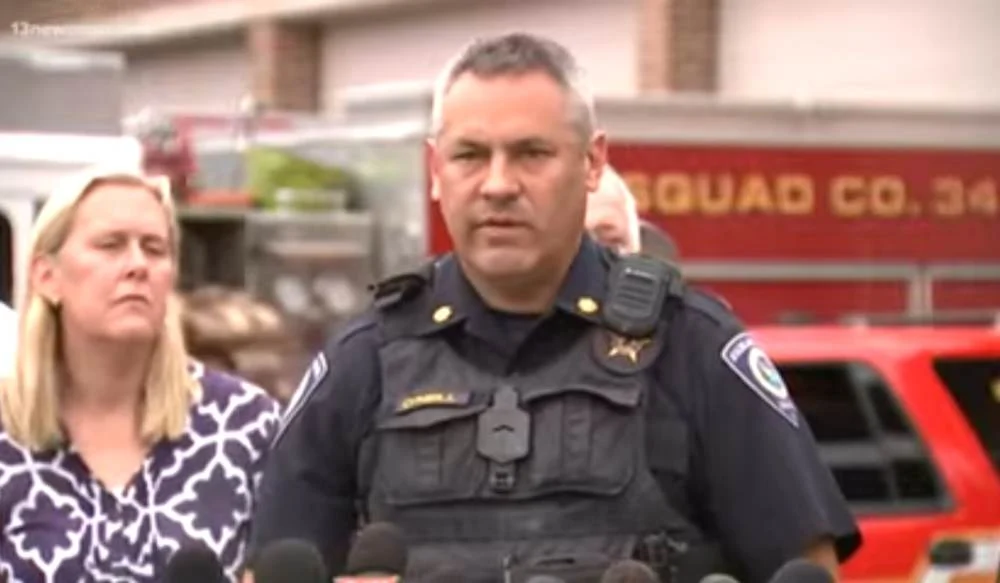 Highland Park Police: 6 Killed, 24 Wounded in Fourth of July Parade Sniper Attack; Suspect at Large: White Male, 18-20, Long Black Hair