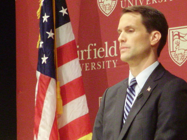 US Congressman Himes Denies Covid Vaccine Injuries And Deaths