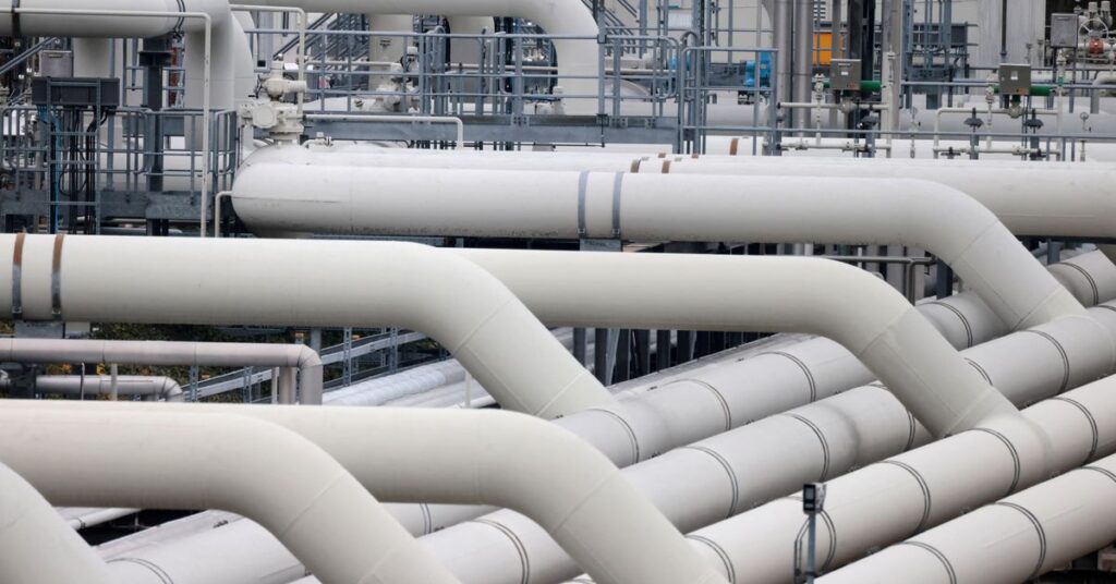 Germany can't absorb all consequences of a Russian gas stop, finance minister says