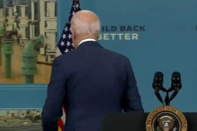 LAUGHABLE: Washington Post Writer Blames Biden’s Plunge On Negative Media Coverage